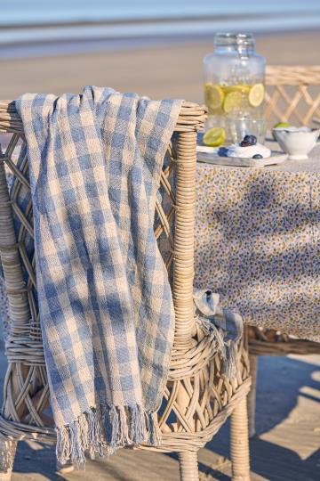 Throw Natural with light blue check