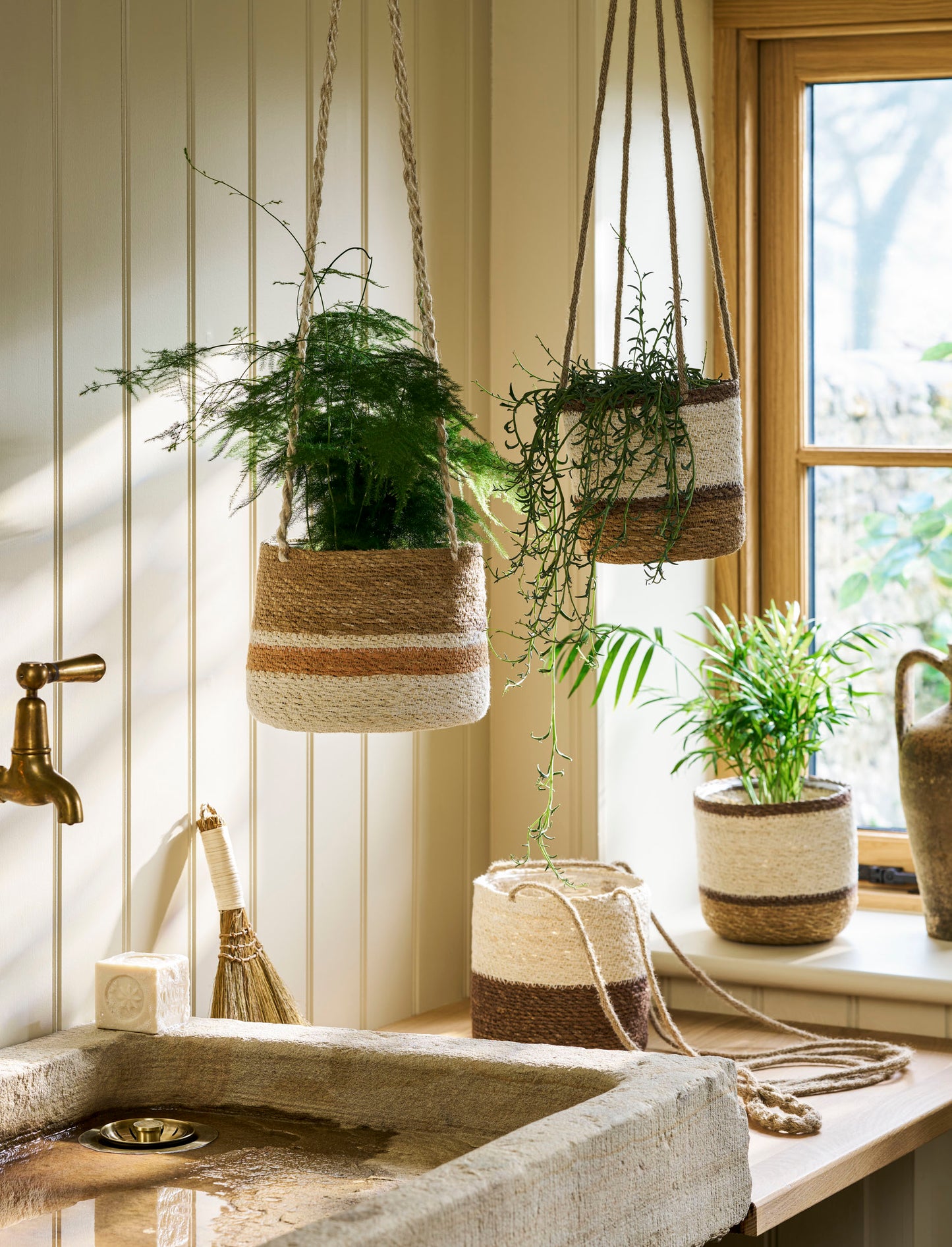 Hanging Pot Tapered Terracotta Stripe