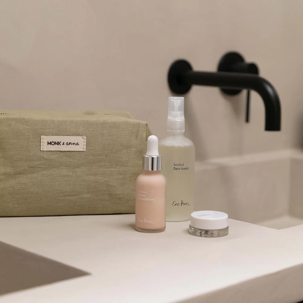 Toiletry Bag | Linen | Pistachio