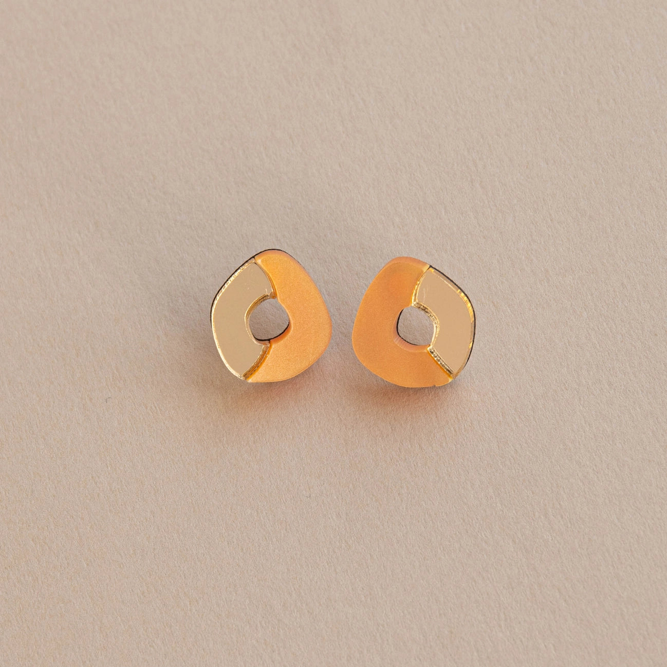 'Oh' Stud Earrings | Orange + Gold