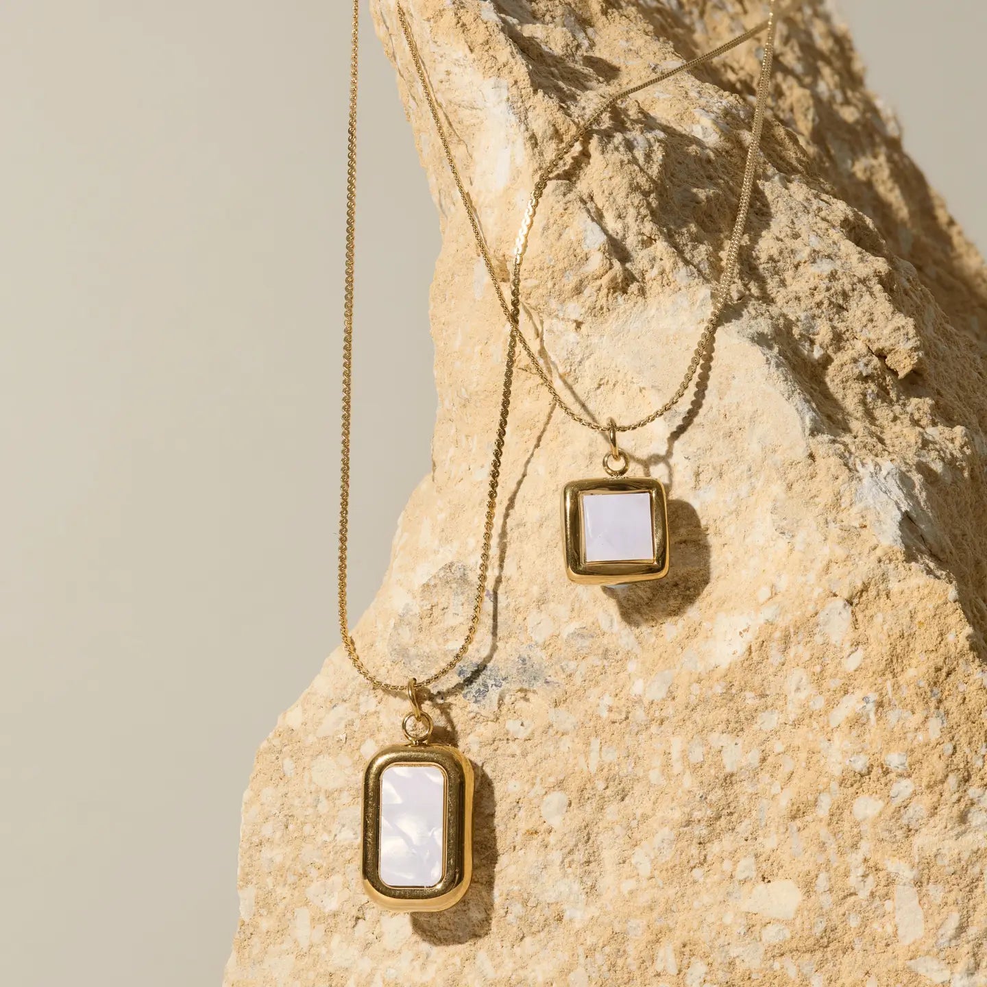 Bowie Pearl Necklace | Gold