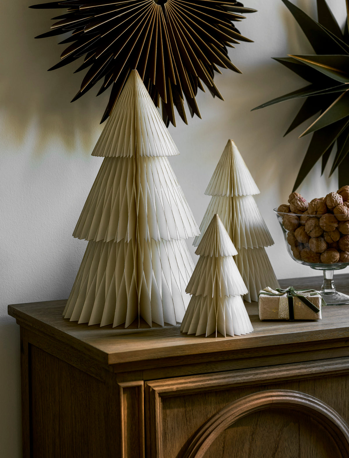 Paper Christmas Tree | Warm White & Gold | Medium