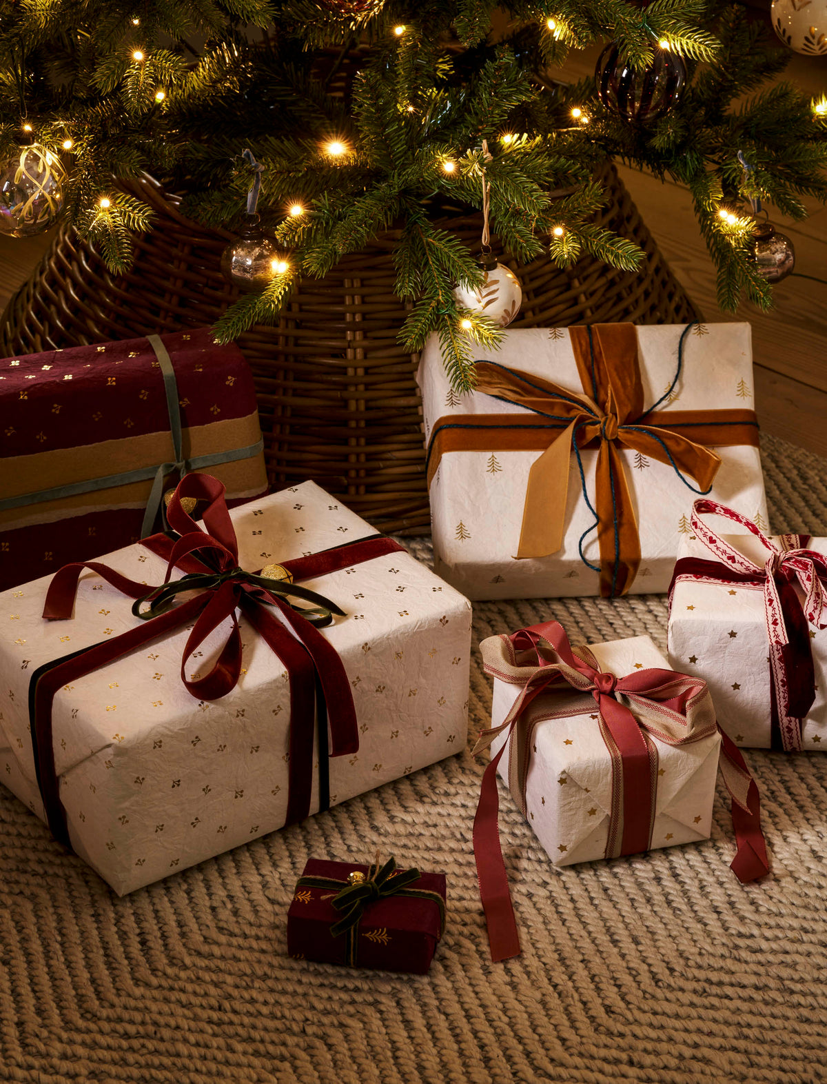 Christmas Wrapping Paper | Warm White