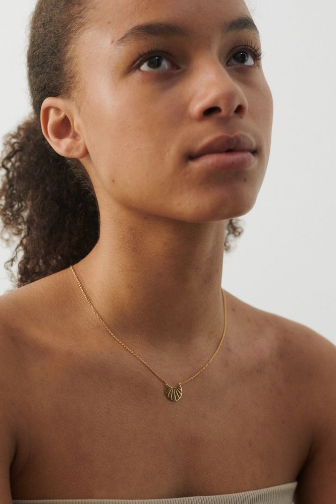 Misty Light Necklace | Gold