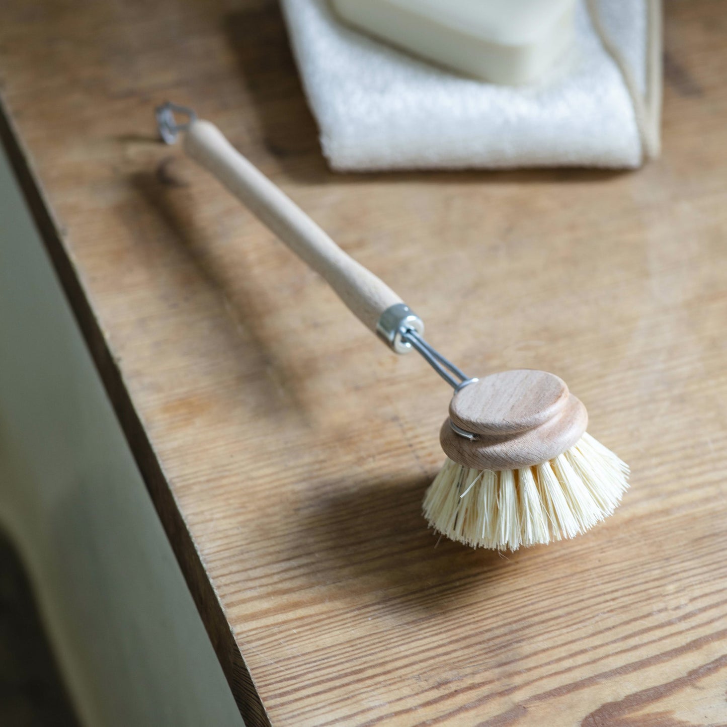 Beech Wash Up Brush